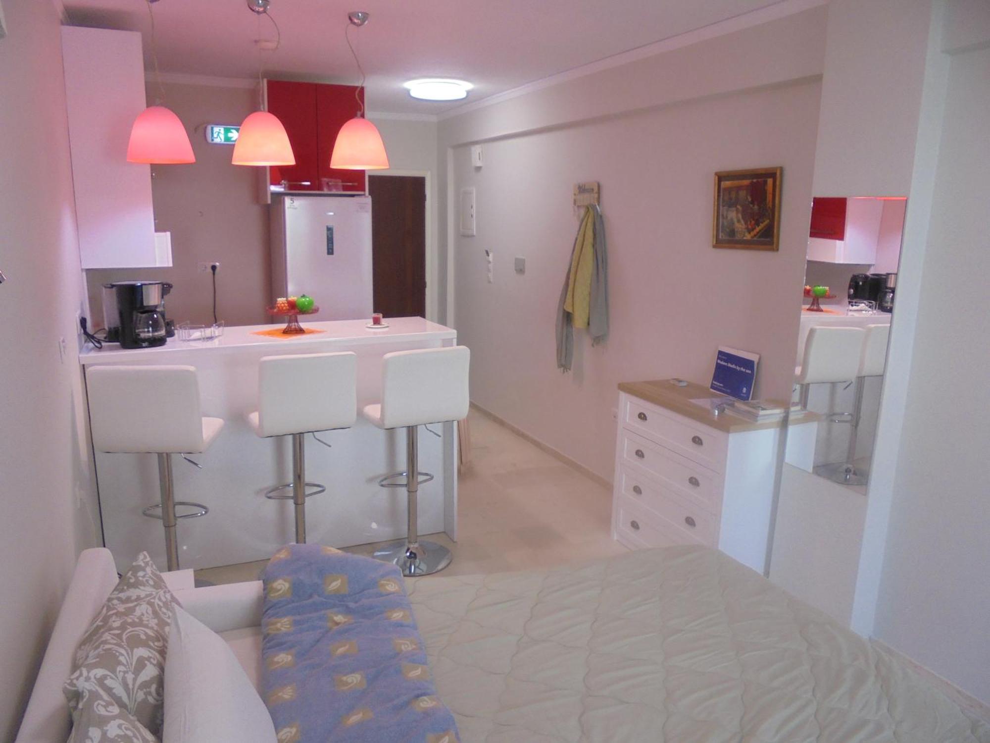 Modern Studio By The Sea Loutra Edipsou  Luaran gambar